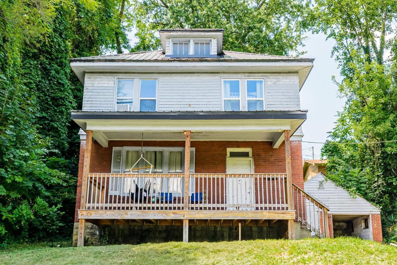 Awesome House, 5 Minutes To Dt, 2 Miles To Stadium And Ruby Memorial! Morgantown Eksteriør billede