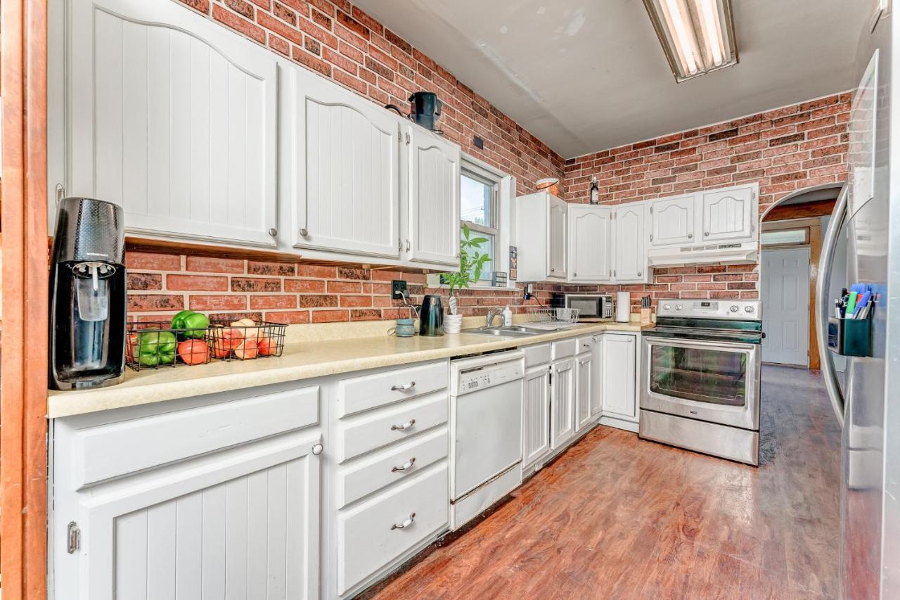 Awesome House, 5 Minutes To Dt, 2 Miles To Stadium And Ruby Memorial! Morgantown Eksteriør billede