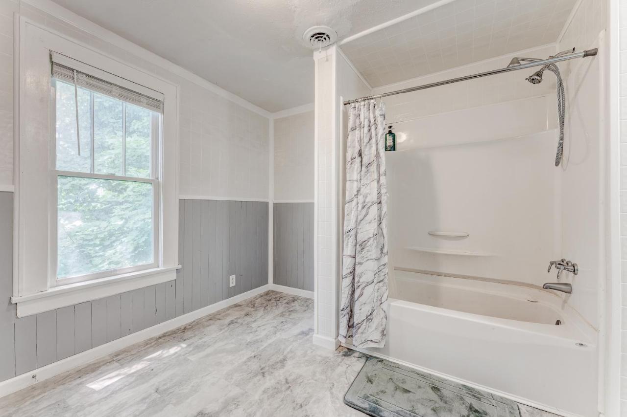 Awesome House, 5 Minutes To Dt, 2 Miles To Stadium And Ruby Memorial! Morgantown Eksteriør billede